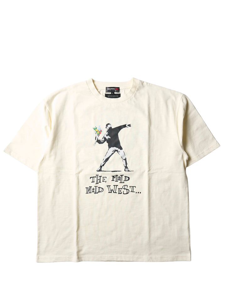 【NEW】Love is in the airTシャツ
