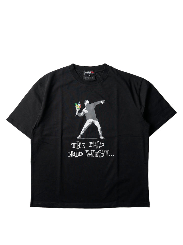 【NEW】Love is in the airTシャツ