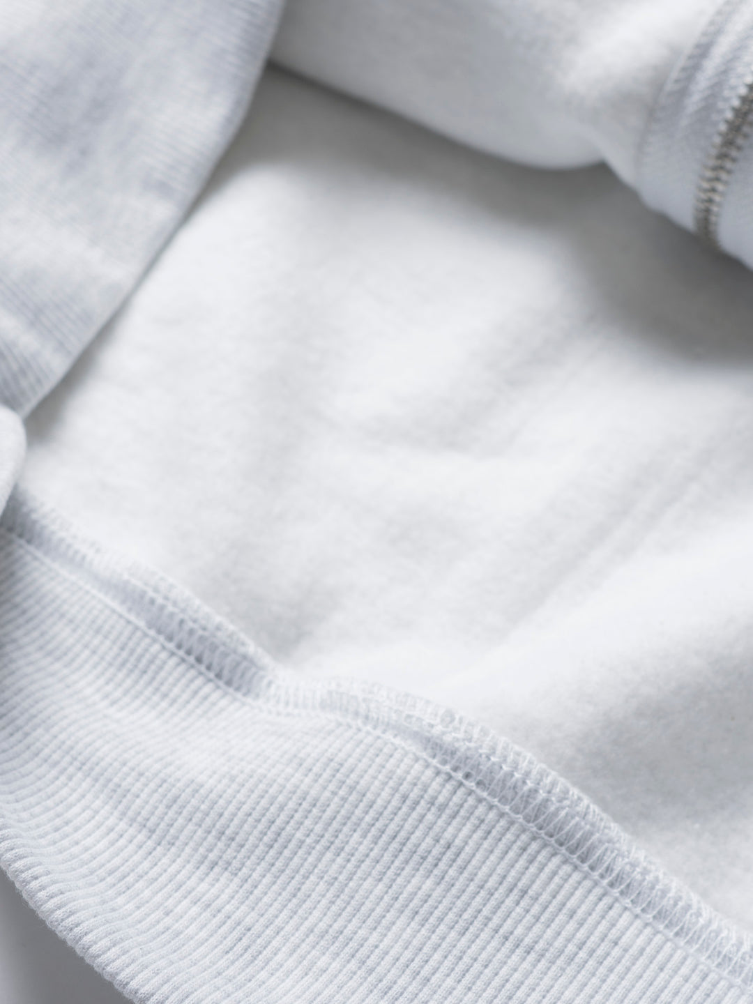 【NEW】love rat ZIP UPフーディ